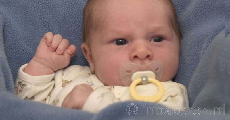 Nieuwe advies ter preventie van wiegendood: alle baby’s aan de fopspeen